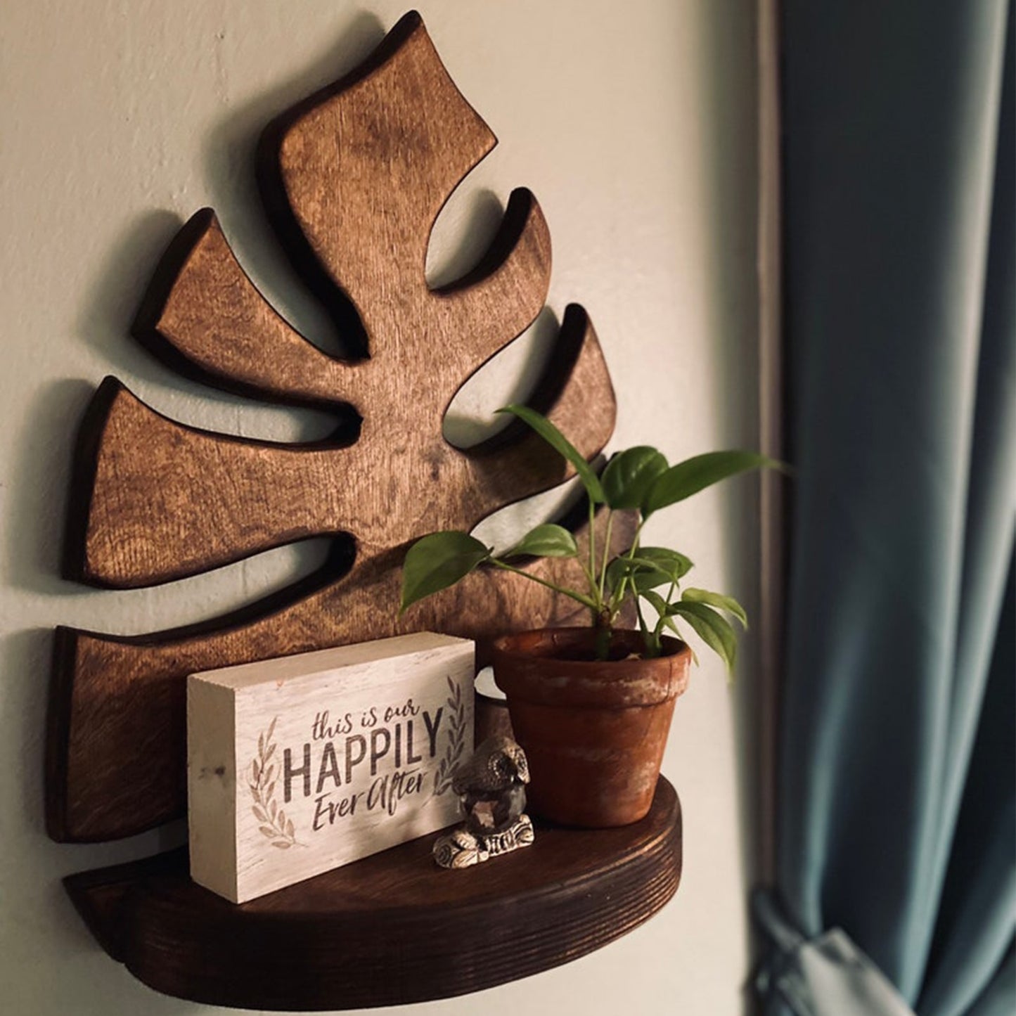 Monstera Leaf Floating Shelf