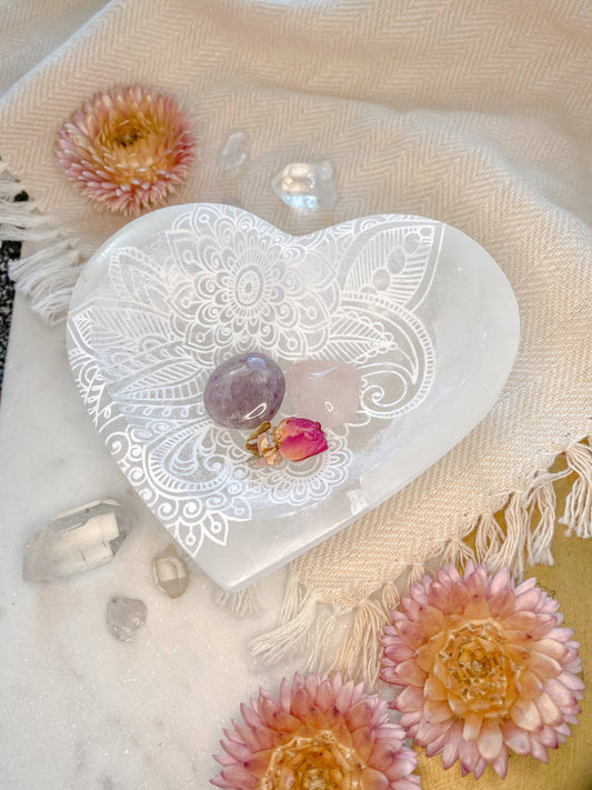 "Henna Prayer" Heart Selenite Crystal Dish Bowl (2.5")